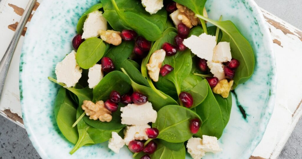 baby spinach salad with pomegranate