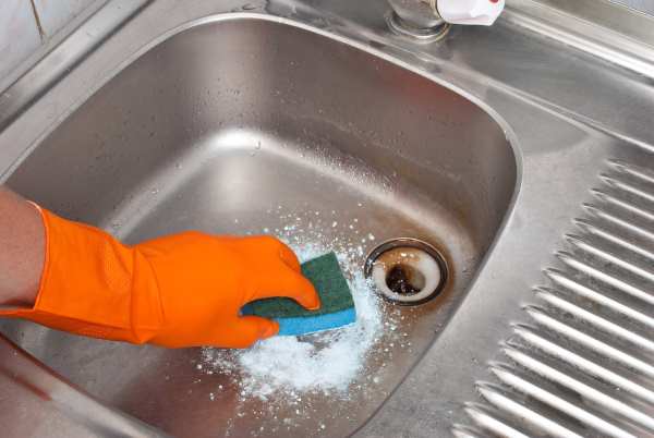 Bar Keepers Friend Cleaning Sink