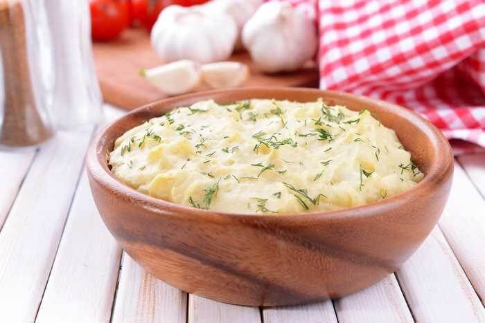 buttery garlic mashed potatoes