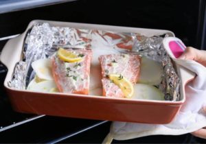 can aluminum foil go in the oven