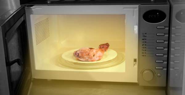 defrost frozen meat in microwave