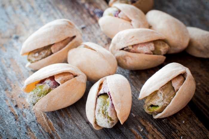 do-pistachios-go-bad-kitchensanity