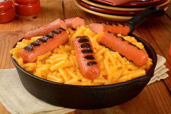 hotdogs with mac and cheese
