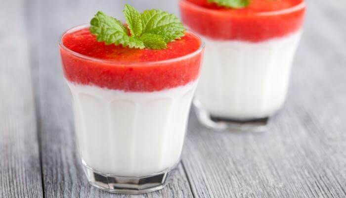 strawberry yogurt in glass cups